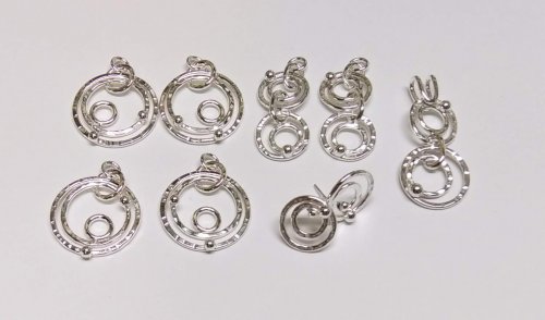 Judy Larson's Making Chain with Wubbers and Wire - Remaining Rings, Contemporary Wire Jewelry, Making Chain, Chain Making , Butane Torch, Soldering, Solder, making chain with wubbers and wire